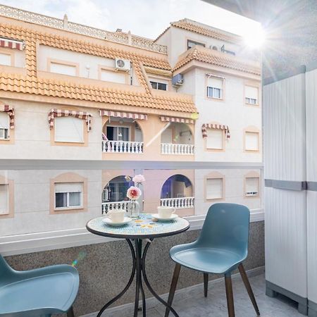 Apartamento Centrico Con Garaje Torrevieja Esterno foto
