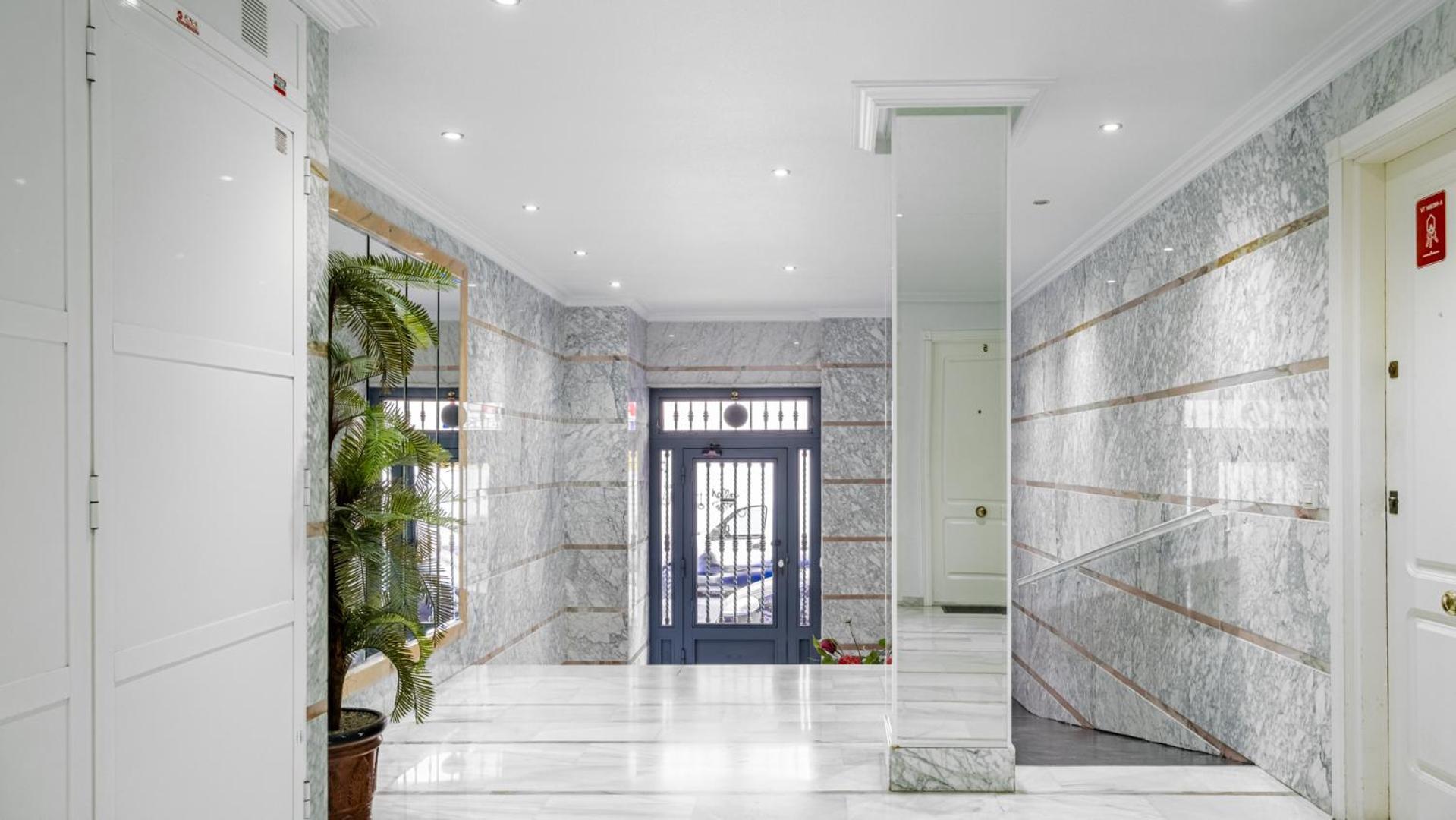 Apartamento Centrico Con Garaje Torrevieja Esterno foto