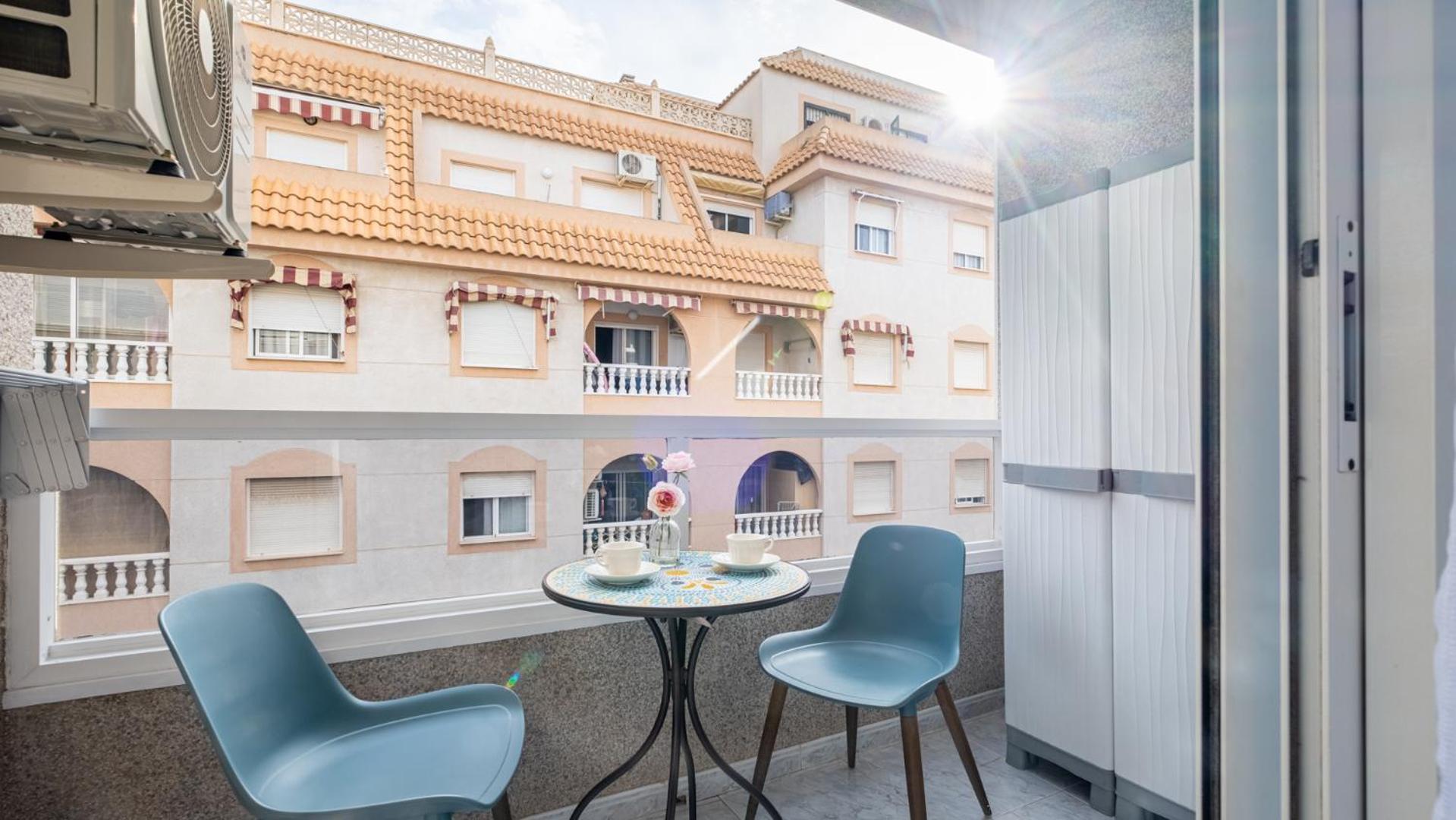 Apartamento Centrico Con Garaje Torrevieja Esterno foto