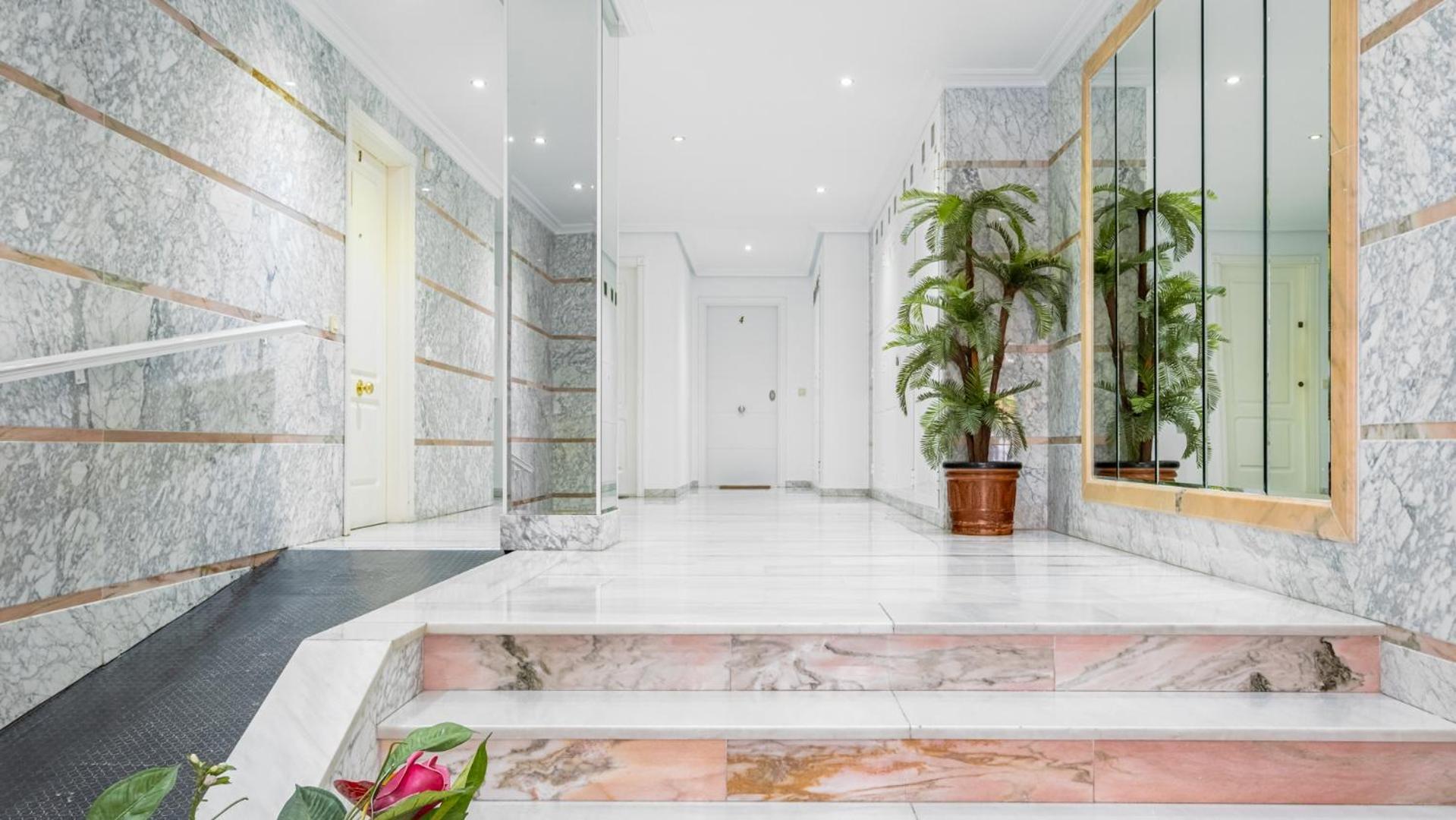 Apartamento Centrico Con Garaje Torrevieja Esterno foto